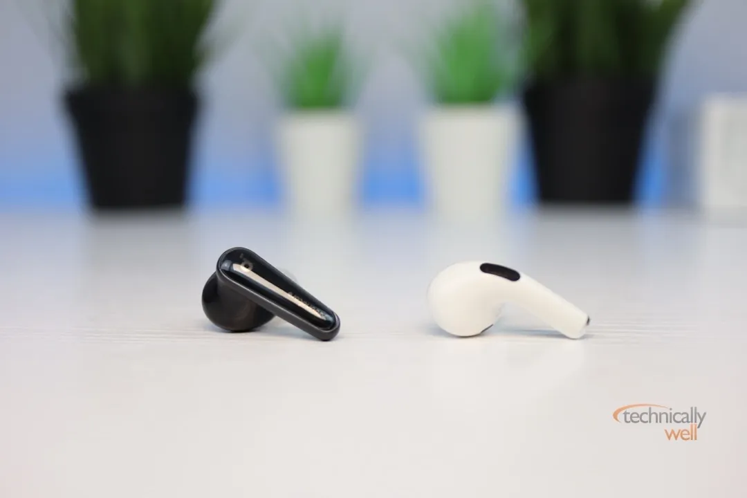 Soundcore Liberty 4 vs Apple AirPods Pro 2