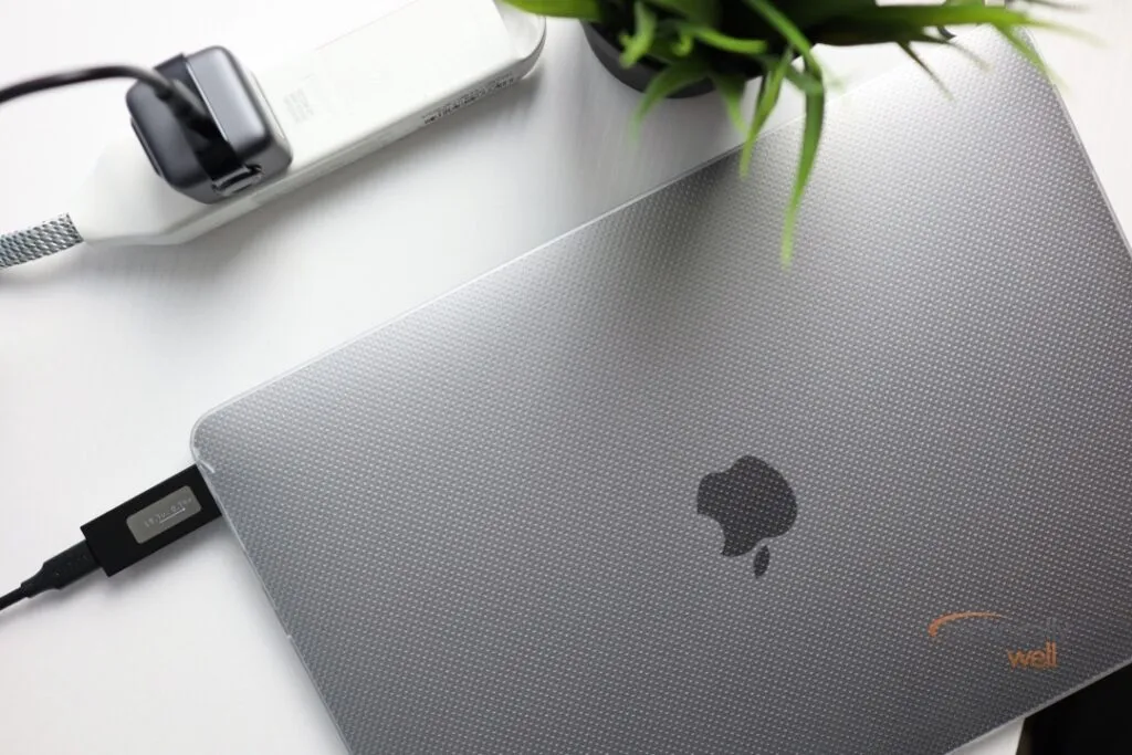 Apple MacBook Air M1