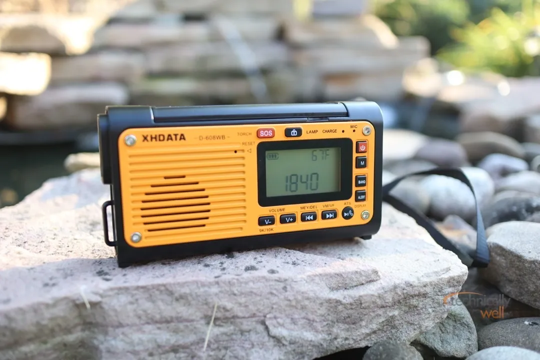 XHDATA D608WB Emergency Radio
