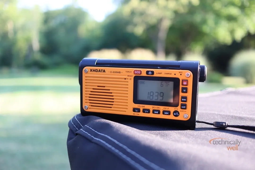 XHDATA D608WB Emergency Radio
