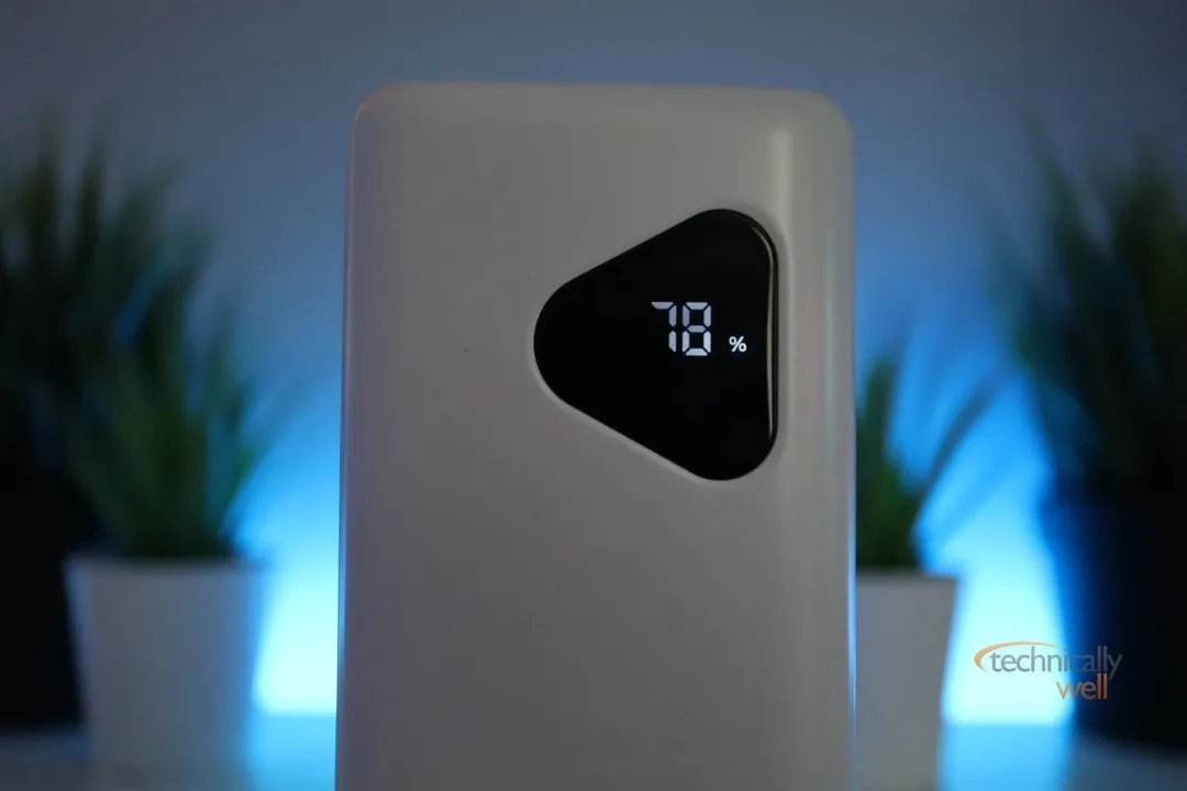 RORRY 25000mAh 65W Laptop Power Bank ports